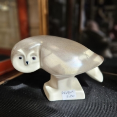 Arabian pöllö-patsas