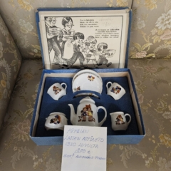 Arabian lasten astiasto 1930-luvulta